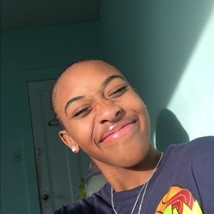 Meet your Posher, Timony